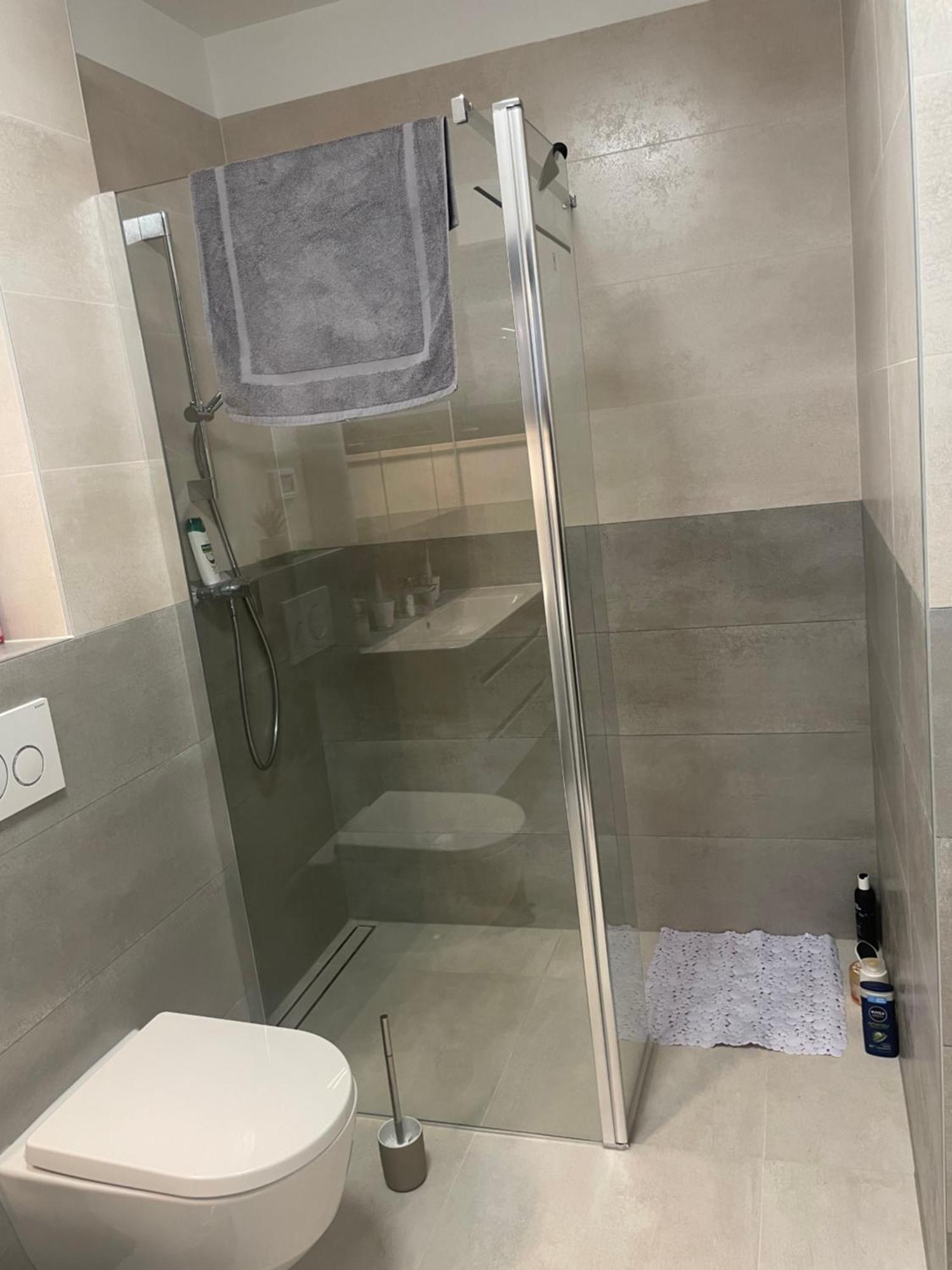 Apartman La Dolce Vita Баньоле Екстериор снимка