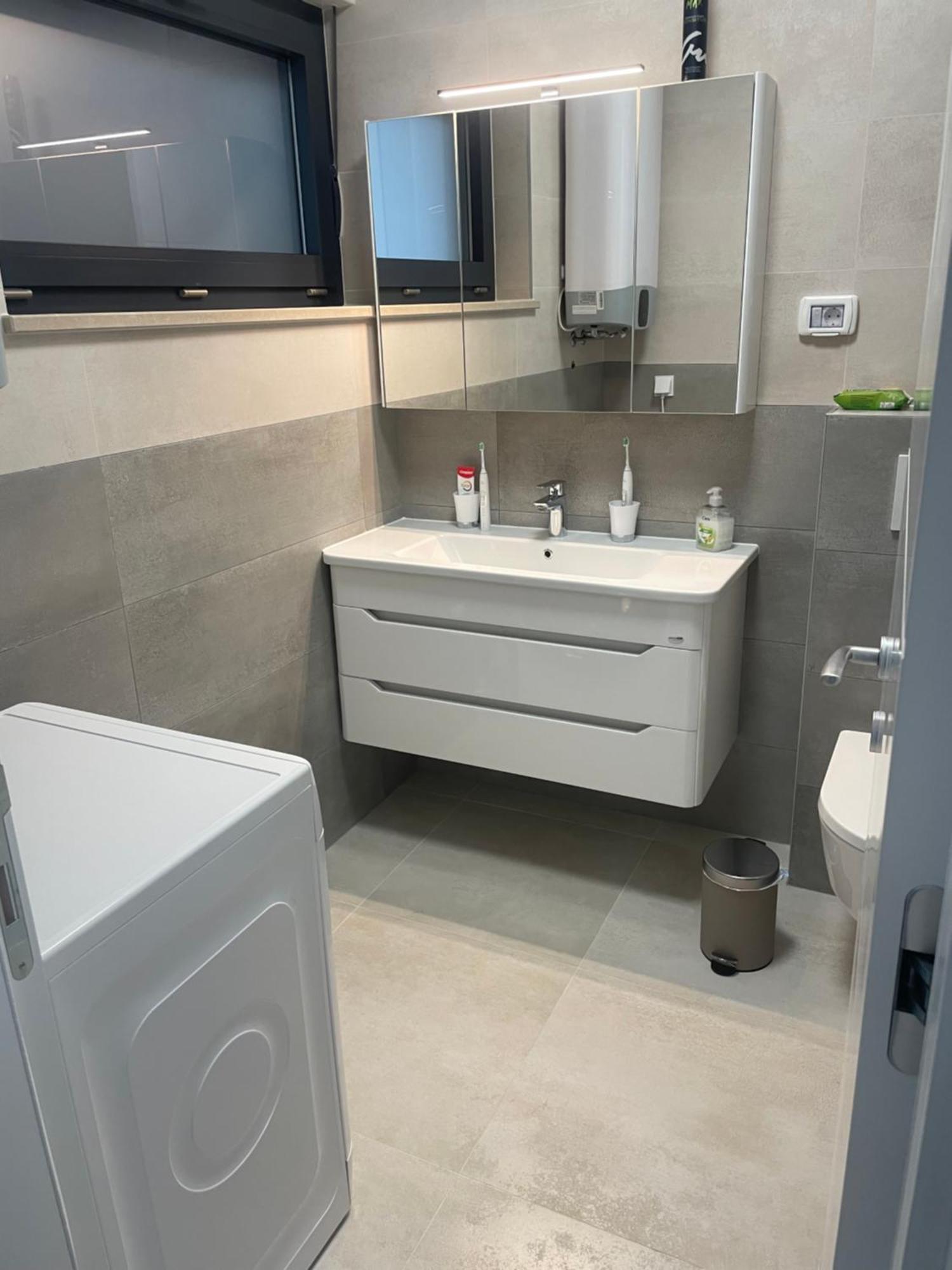 Apartman La Dolce Vita Баньоле Екстериор снимка