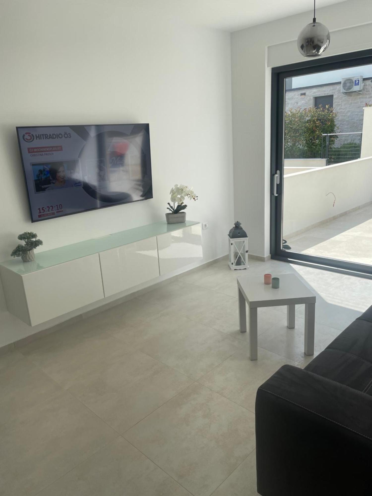Apartman La Dolce Vita Баньоле Екстериор снимка