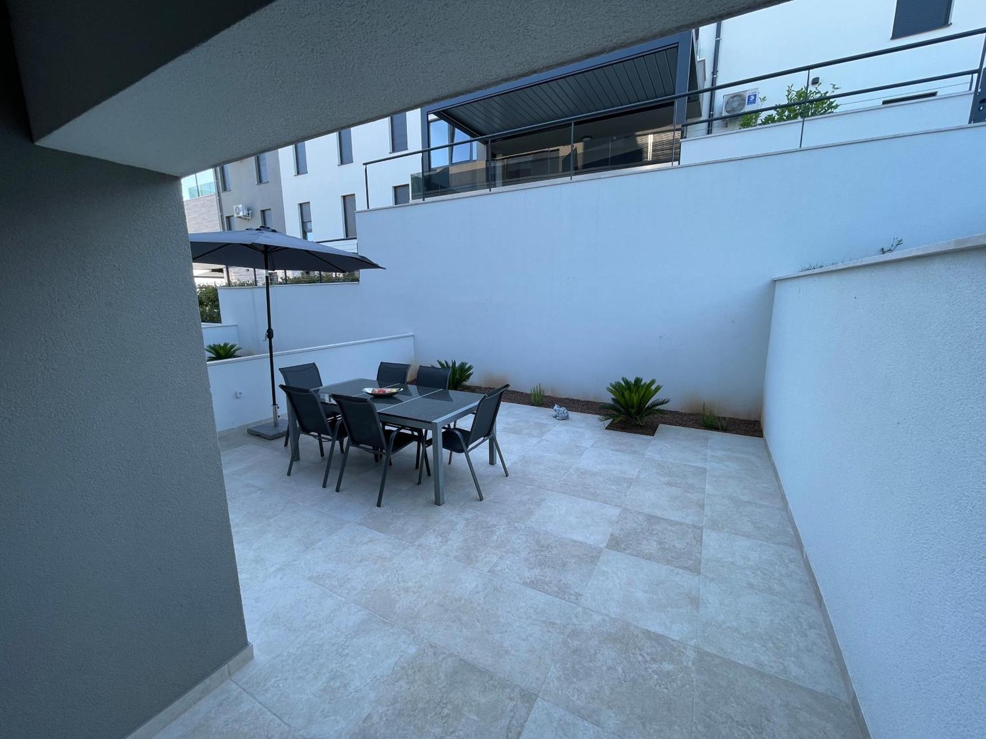 Apartman La Dolce Vita Баньоле Екстериор снимка
