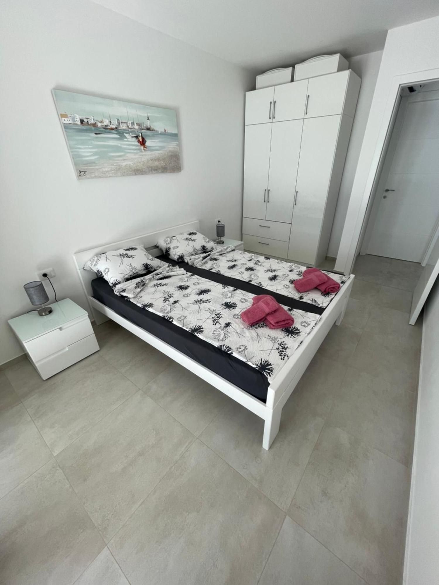 Apartman La Dolce Vita Баньоле Екстериор снимка