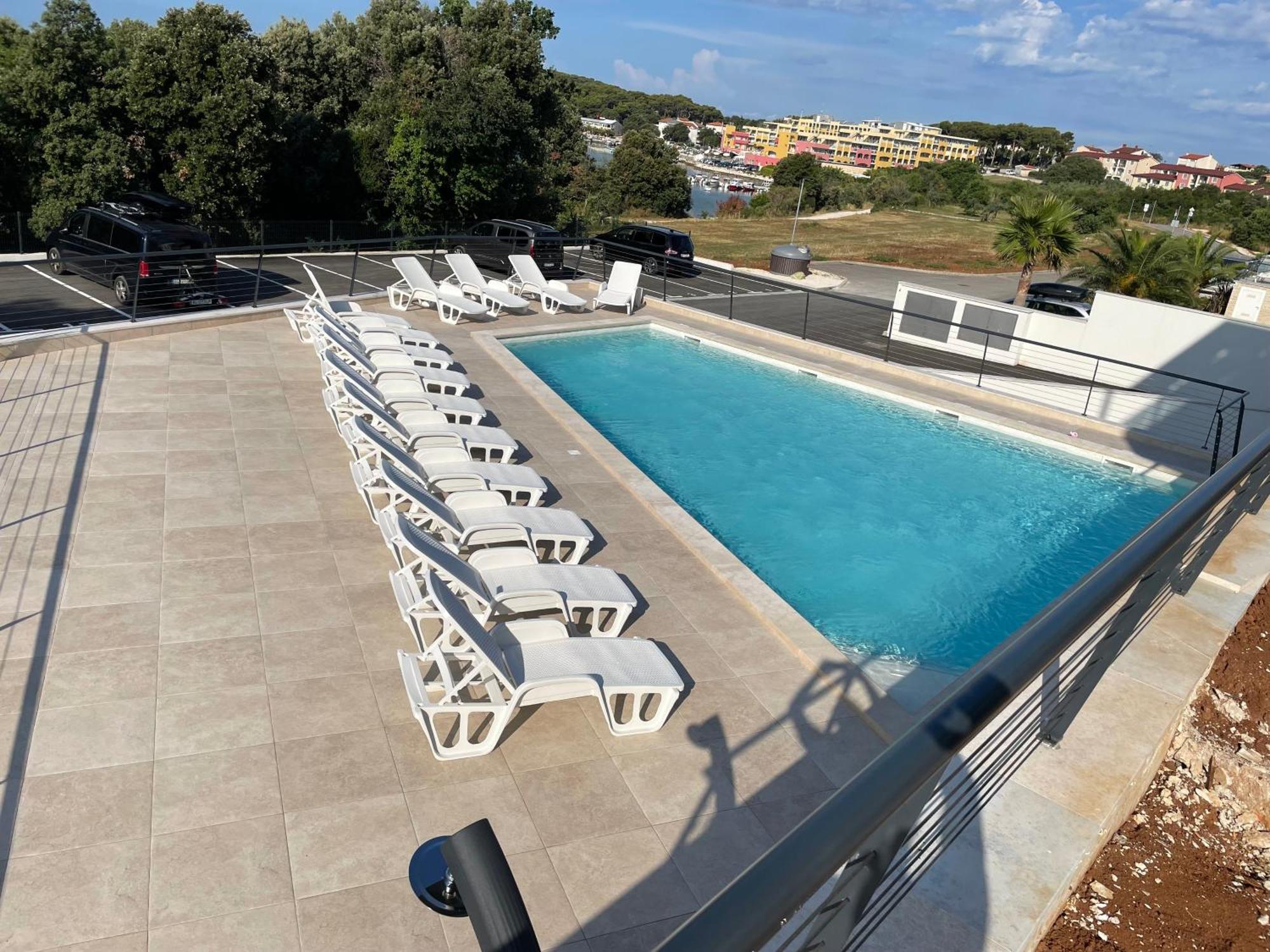 Apartman La Dolce Vita Баньоле Екстериор снимка